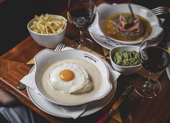 O novo Café de São Bento e outros bifes lendários de Lisboa 