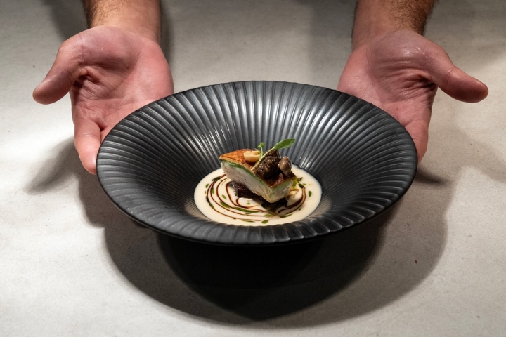 O clássico bacalhau com alho negro