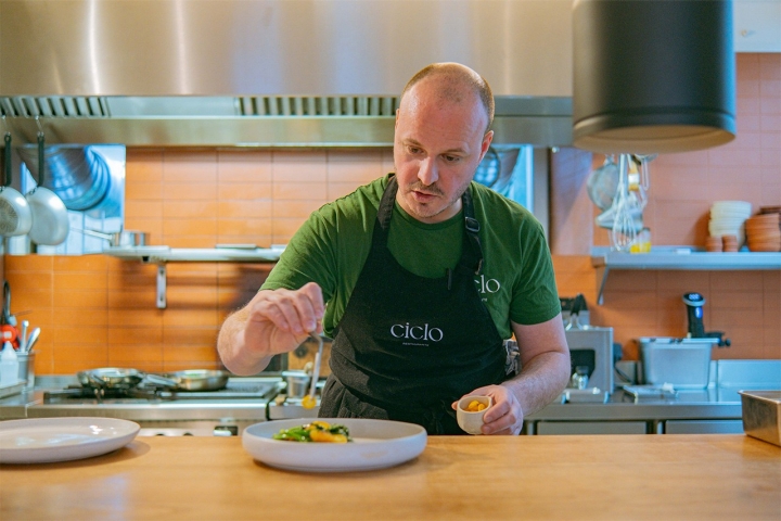 José Neves é um dos donos e o autor de todos os pratos