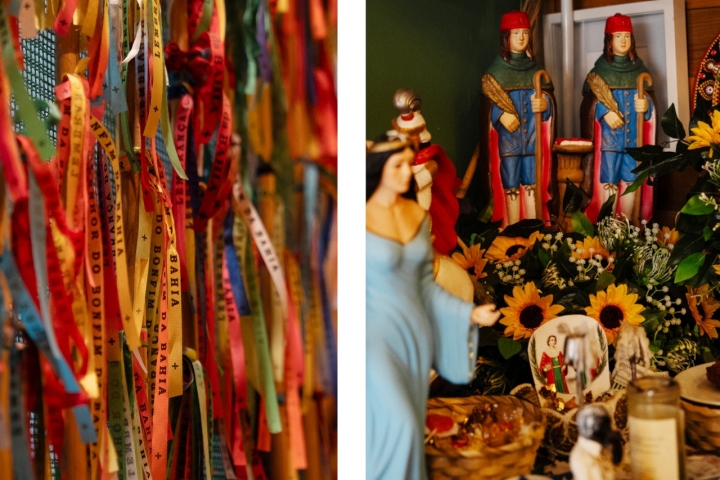 O restaurante está cheio de elementos baianos, das pulseiras do Senhor do Bonfim às divindades 