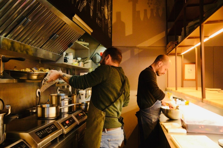 O restaurante privilegia produtos locais e sazonais