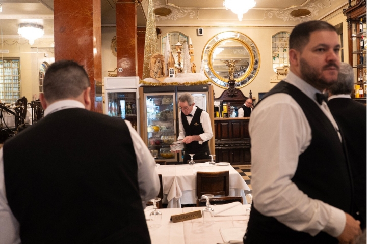 Fundada em 1922, a Versailles é uma instituição lisboeta (Foto Ana Brígida)