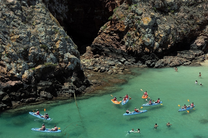 Tem à sua disposição as atividades aquáticas do costume, dos passeios de barco ao snorkeling