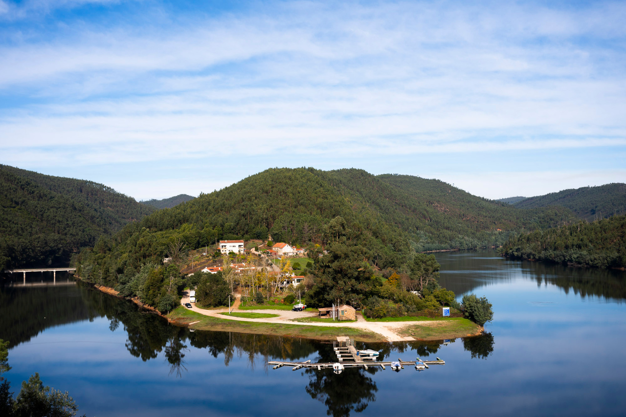A Foz de Alge é um dos pontos mais cénicos nos arredores de Casal de São Simão