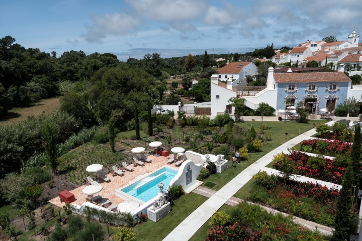 O Vermelho é o refúgio alentejano imaginado por Louboutin (foto Ana Brígida)