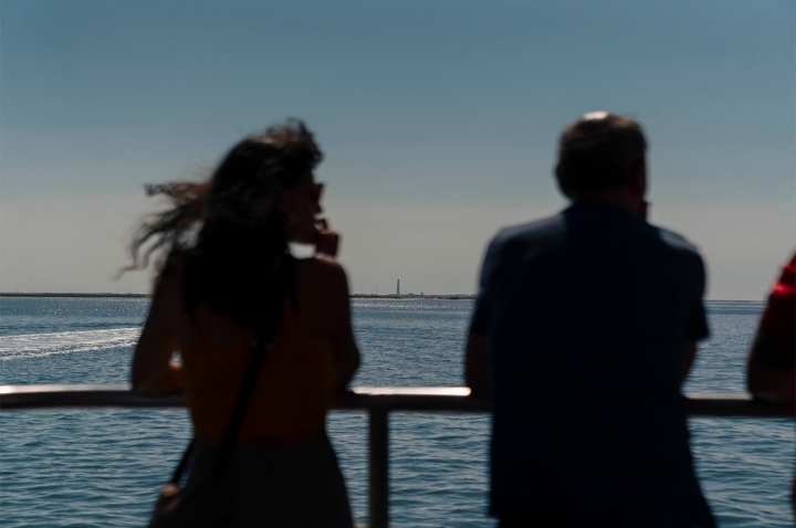 A viagem de barco até à ilha do Farol dura cerca de 40 minutos