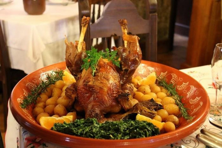 Pratos feitos no fogão a lenha