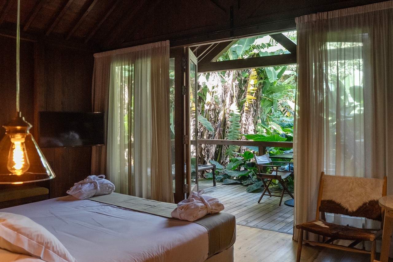 Mergulhar numa estufa de ananases no hotel Senhora da Rosa