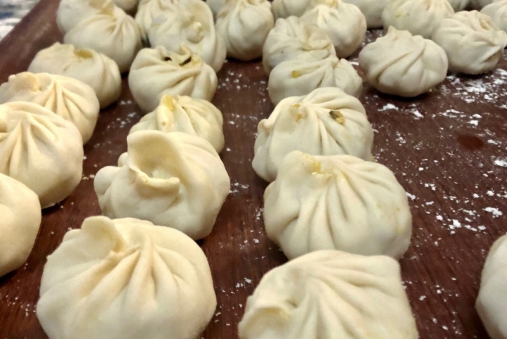 Aprenda a fazer momos neste workshop gratuito