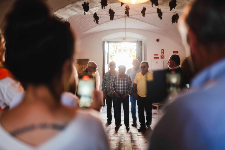 Os visitantes podem marcar as visitas ou simplesmente bater à porta dos produtores