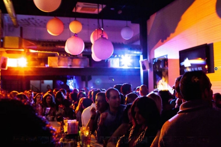 Un tardeo perfecto puede acabar en Teatre Bar. Foto: Cedidas.