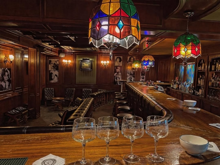 Interior de la Taberna Jovi, Solete Guía Repsol en Cuenca.