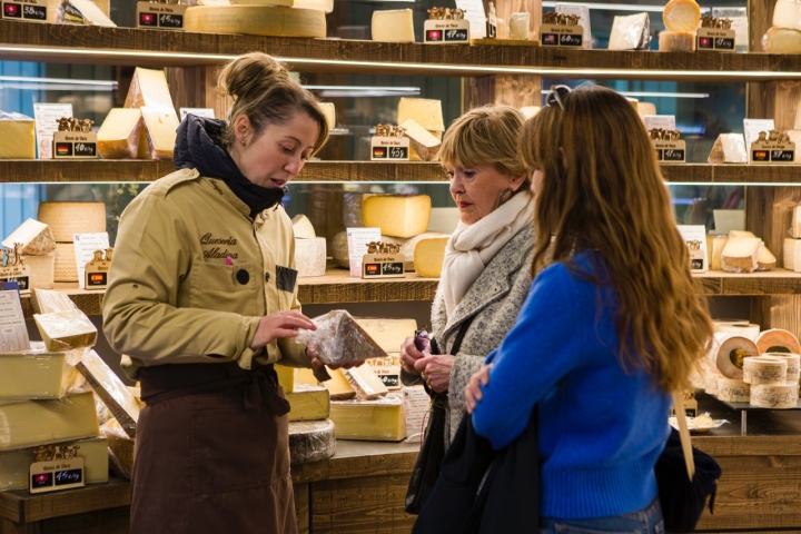 A partir de los gustos de cada persona se van sugiriendo ideas. 