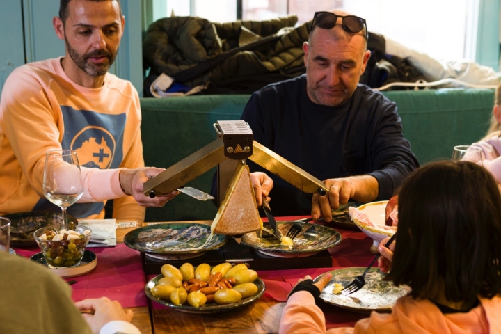 Para la raclette se utilizan unas resistencias, como en Francia y en Suiza. 
