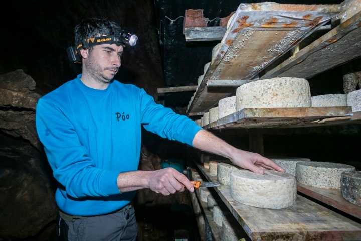 Queseria Los Puertos Asturias hijo