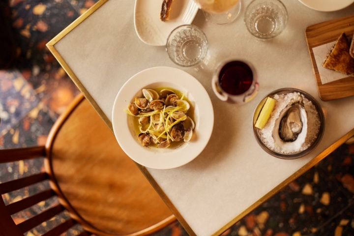 Berberechos y ostras en el Bar Alegría