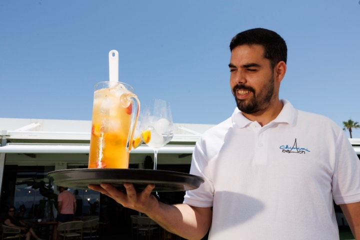 La sangría de champán tiene su puntito alegre