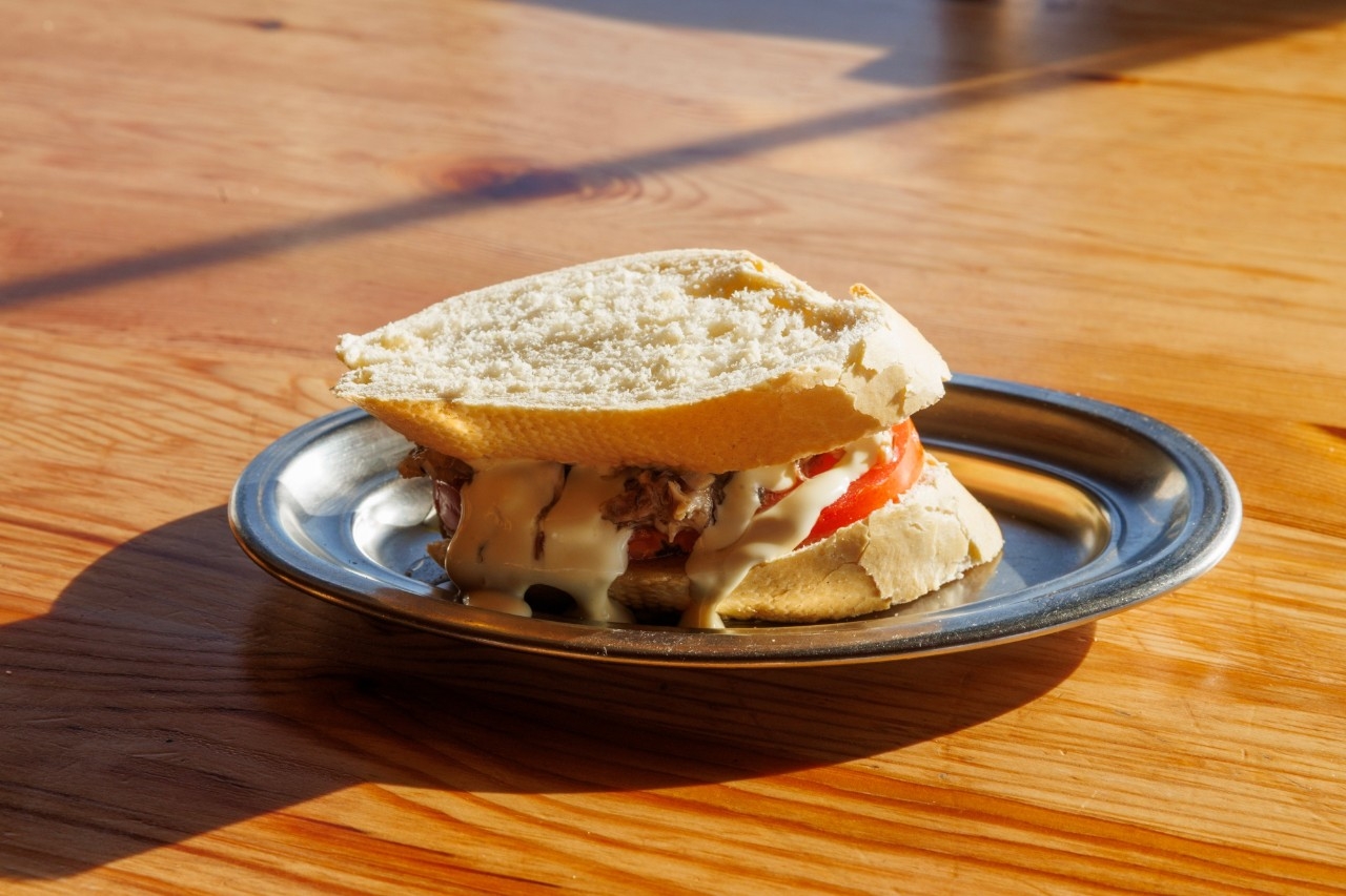 El famoso dobladillo se inventó en el 'Bar Manolo' en 1976.