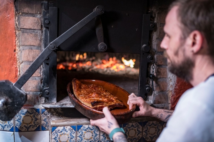 Donde Comer Torreznos en Madrid El Pedrusco de Aldeacorvo torrezno