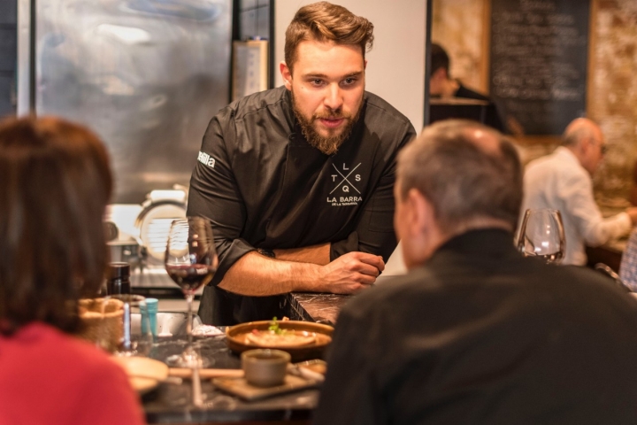 Adrián trabajó en la antigua 'Tasquería' durante 5 años.