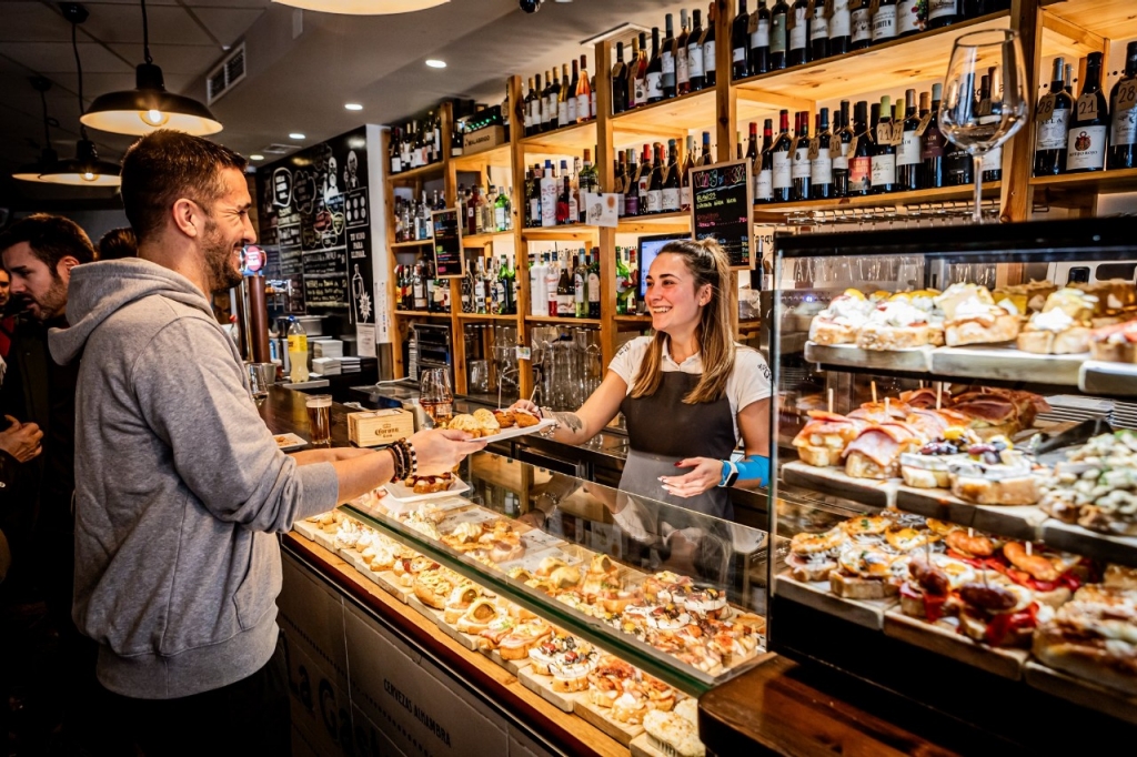 Lo que significa la palabra "gastrobar"