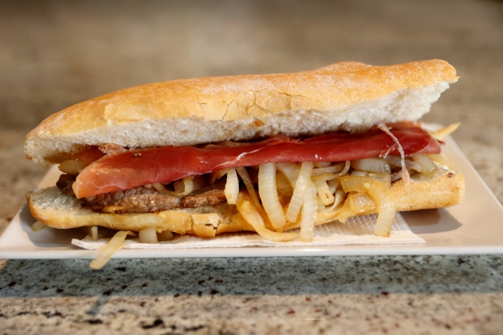 Uno de los bocadillos del 'Bar Sol'.