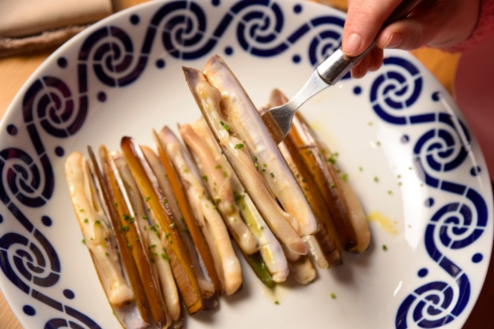 Navajas con cebollino