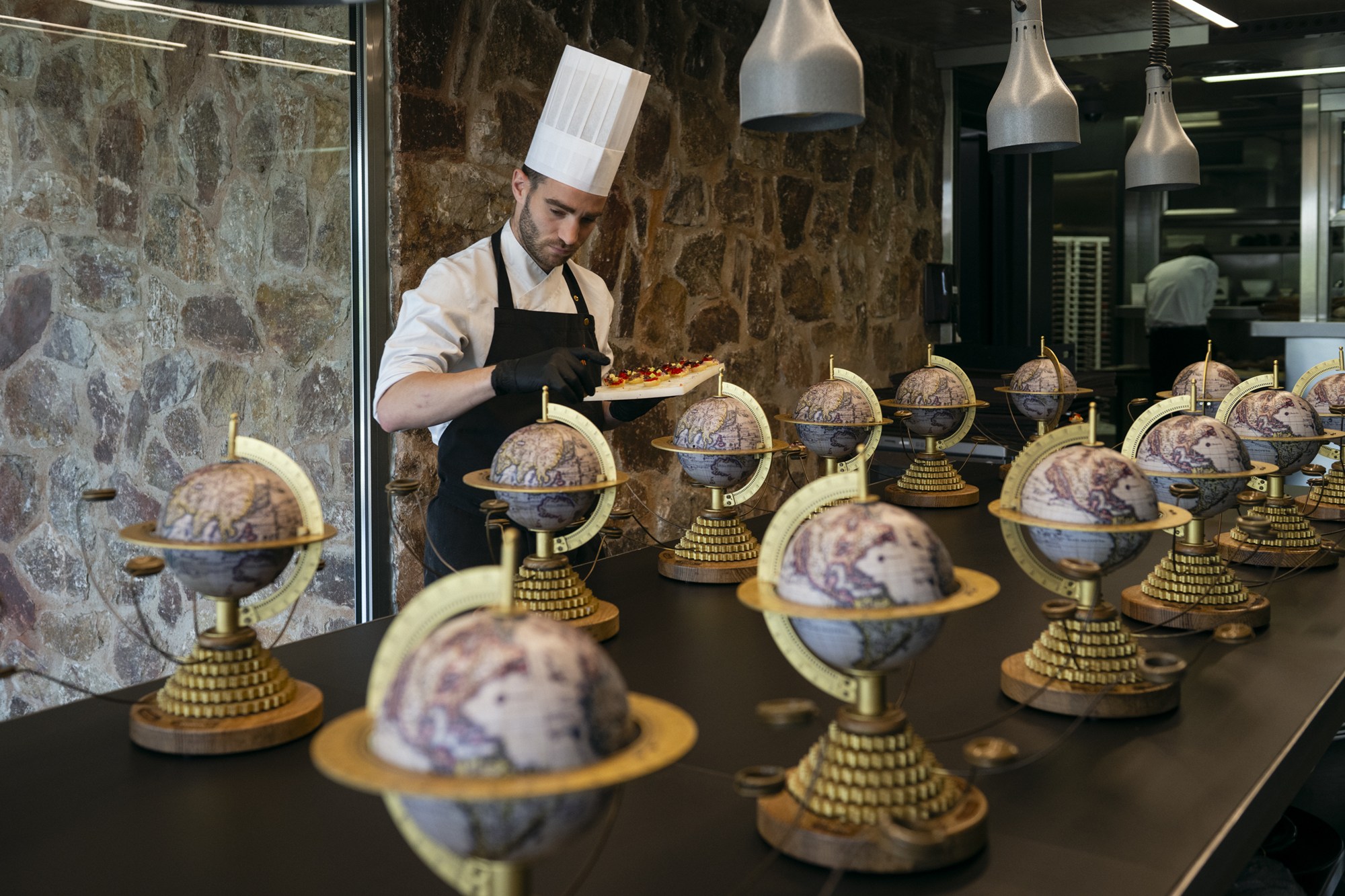 Turquía, Tailandia, Perú y Japón son las paradas de este viaje por el mundo.