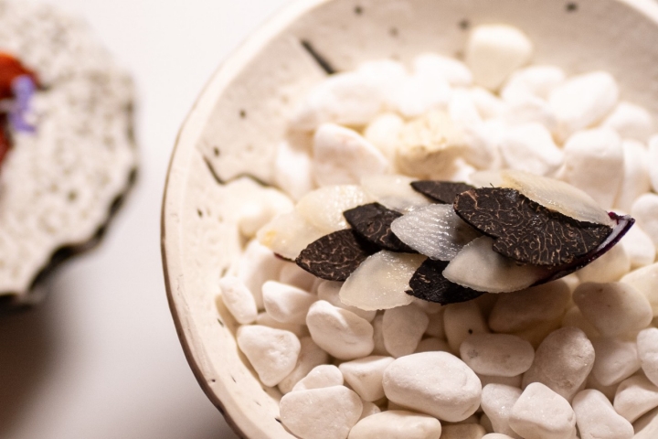 TRAMUNTANABocado de raíces trufadas