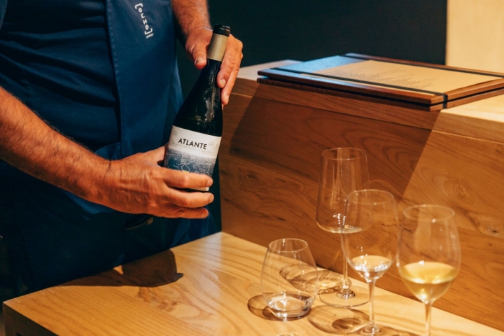 Tavío ha creado una selección de vinos cuidada y exclusiva de las Islas Canarias