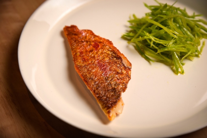 Restaurante A Cantina salmonete con tirabeques