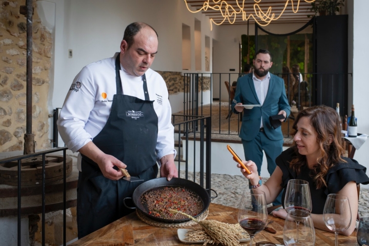Arroz de calasparra, vino D.O. Bullas, y Chato murciano