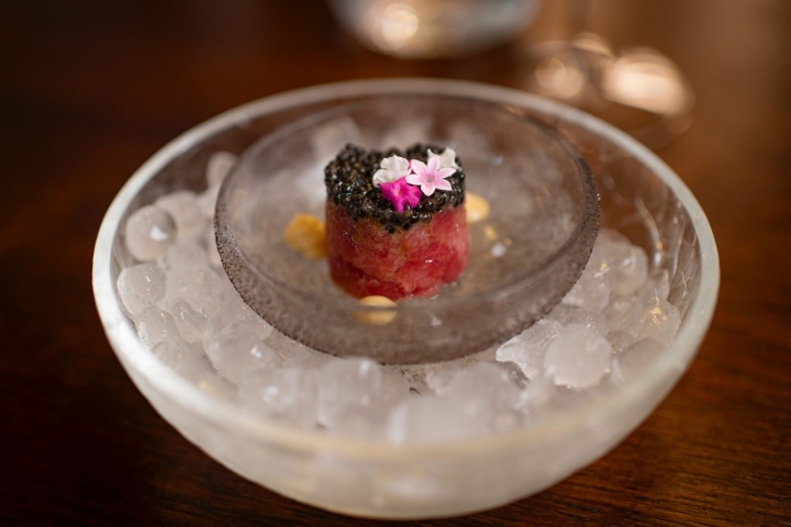 Escabeche de mejillón, caviar, atún rojo y tomate.