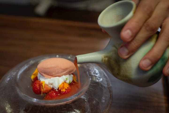 Fresas, tomate y yuzu. 