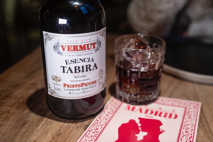 Un vermut, el mejor aperitivo para un menú castizo.