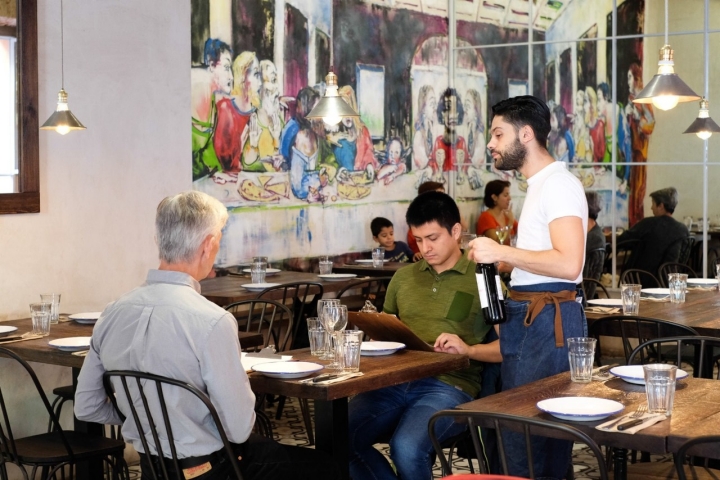 En la pizzería 'Eccolo' también se cuida la decoración.