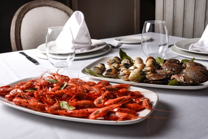 En pocos lugares se sirve un marisco de la calidad del que ofrecen en 'Casa Román'.