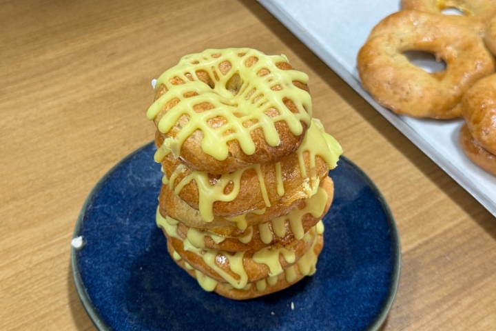 La rosquilla no puede quedar dura.