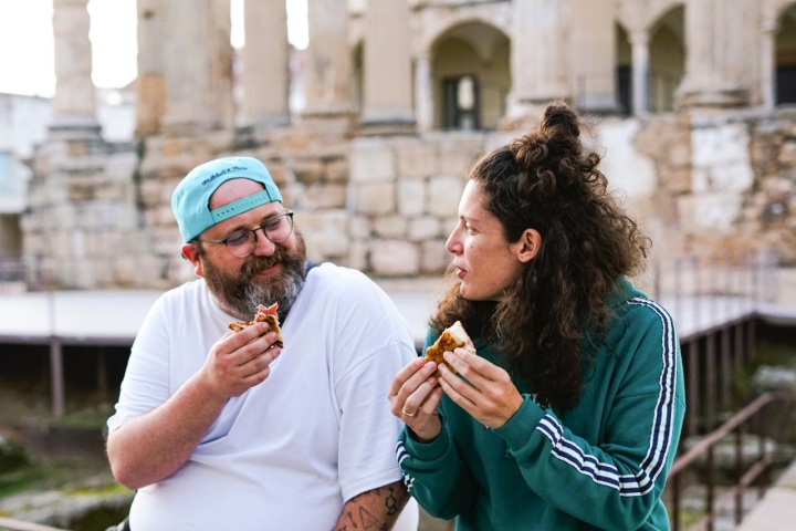 Las localidades del Templo de Diana se han convertido ya en una terraza para saborear los sándwiches.