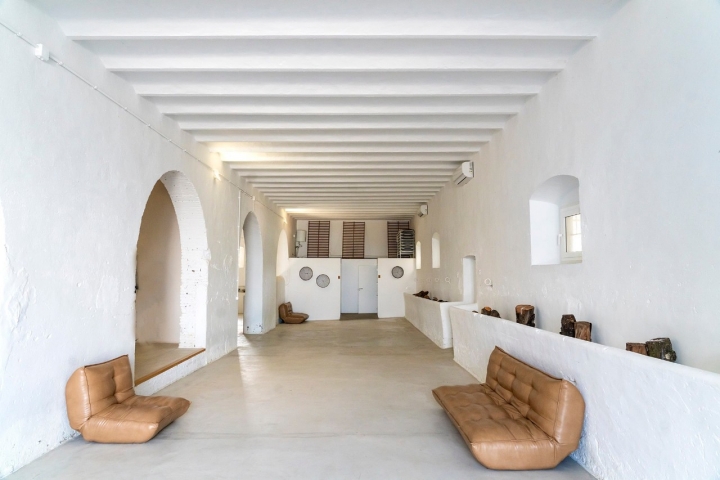 Acepados salón blanco