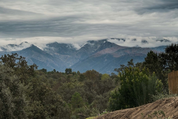  Vistas de la Sierra de Gredos desde el alojamiento 'Comarca de Vératton'.