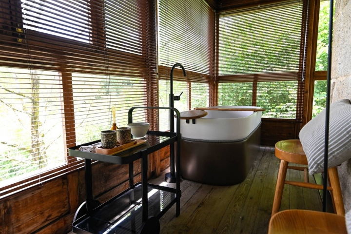 Hotel Numa Experimental bañera