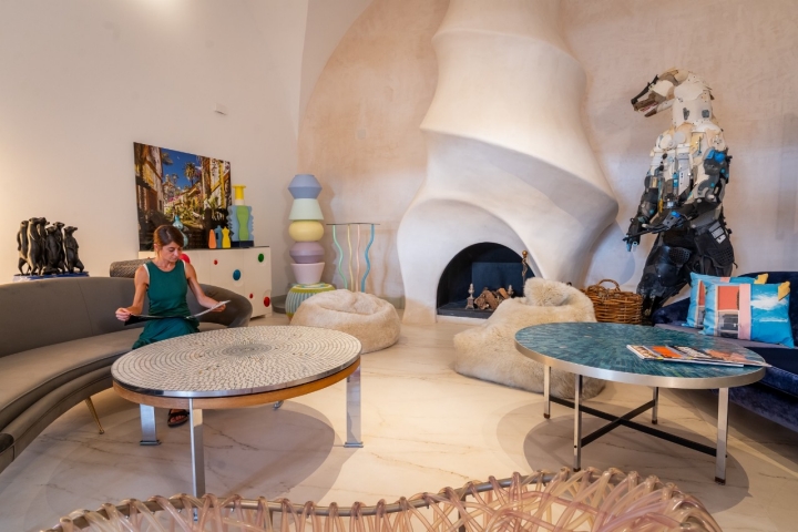 Obras de arte contemporáneo se reparten por doquier