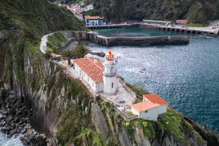 Faro de Cudillero