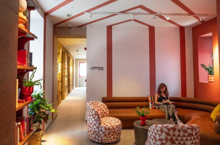 Tinta Negra, la biblioteca, concebida para que los libros también viajen