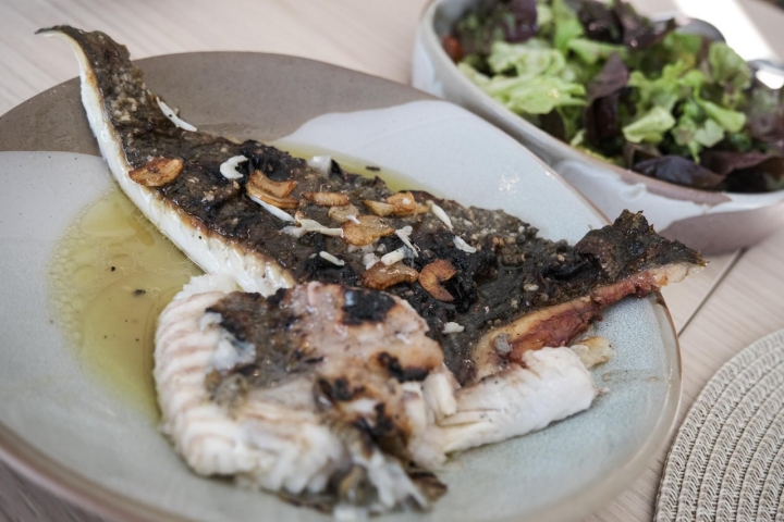 Rodaballo a la brasa.