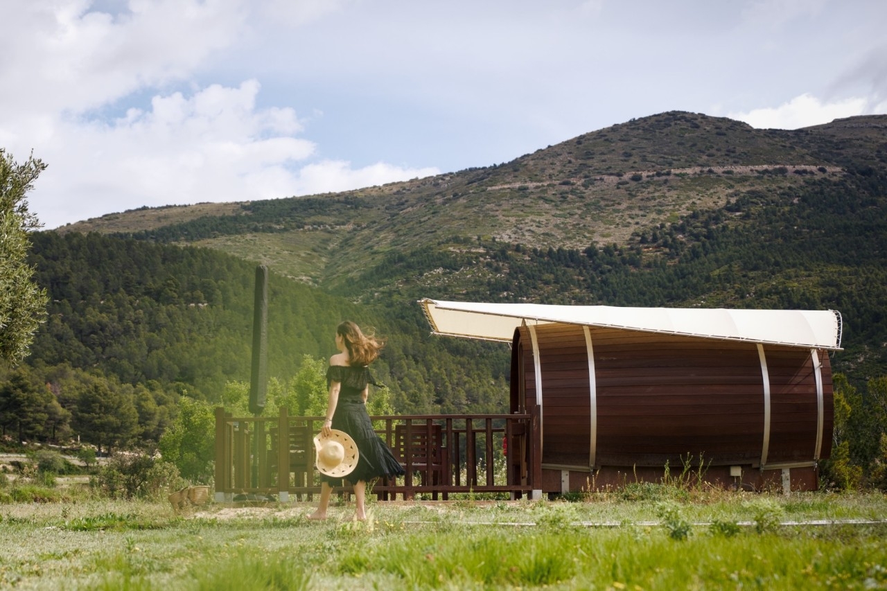Estamos en un idílico alojamiento rural con encanto, bodega y espacio para eventos.