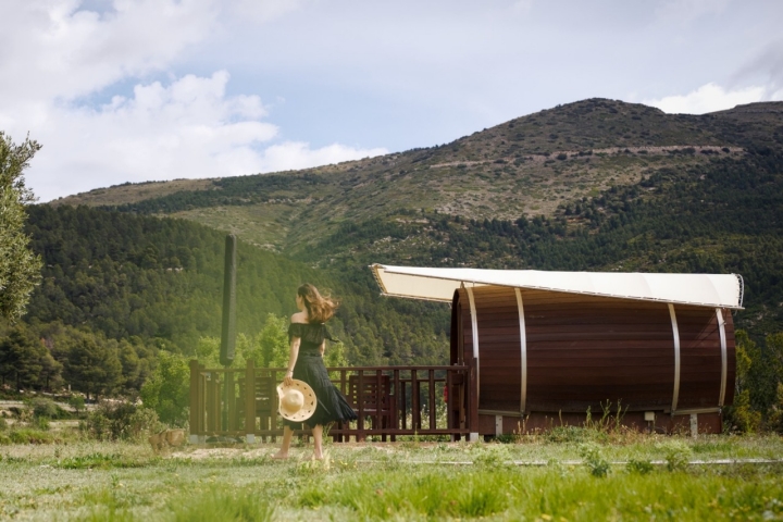 Estamos en un idílico alojamiento rural con encanto, bodega y espacio para eventos.