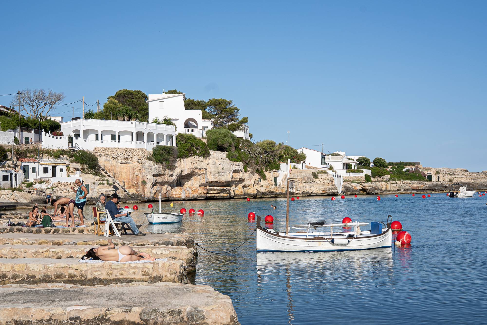 Hotel Alcaufar Vell Menorca barcas