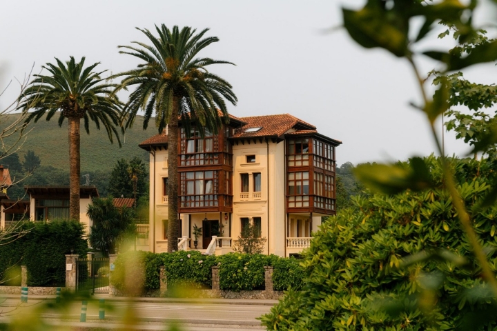 Indiana Hotel apertura